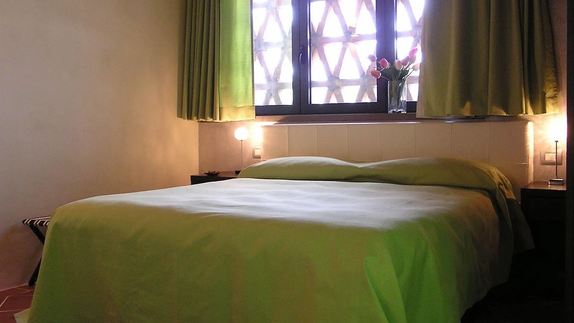 Il Poggiolo Delle Rose Bed&Breakfast Tavarnuzze